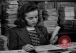 Standbild Fingerabdruck Abschnitt recording Washington DC USA, 1942, aus Sekunde 23 historischem Filmmaterial Videoclip 65675043719