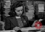 Standbild Fingerabdruck Abschnitt recording Washington DC USA, 1942, aus Sekunde 25 historischem Filmmaterial Videoclip 65675043719