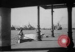 Image les marins britanniques Colombo Ceylan, 1942, de la seconde 22 séquences d'archives historiques vidéo 65675043725