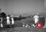 Image les marins britanniques Colombo Ceylan, 1942, de la seconde 26 séquences d'archives historiques vidéo 65675043725