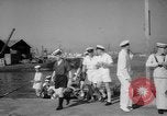 Image les marins britanniques Colombo Ceylan, 1942, de la seconde 49 séquences d'archives historiques vidéo 65675043725