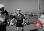 Image les marins britanniques Colombo Ceylan, 1942, de la seconde 59 séquences d'archives historiques vidéo 65675043725
