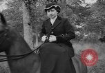 Standbild jährliche Saint Hubert's Hunt Compiegne Frankreich, 1938, aus Sekunde 12 historischem Filmmaterial Videoclip 65675043744