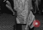 Immagine di Sfilata di moda Regno Unito, 1962, secondo 54 filmato di repertorio 65675043750