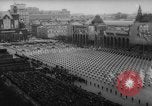 Immagine di Giorno di maggio celebrazione Mosca Russia Unione Sovietica, 1961, secondo 6 filmato di repertorio 65675043752