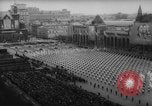Immagine di Giorno di maggio celebrazione Mosca Russia Unione Sovietica, 1961, secondo 10 filmato di repertorio 65675043752