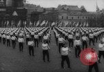 Immagine di Giorno di maggio celebrazione Mosca Russia Unione Sovietica, 1961, secondo 13 filmato di repertorio 65675043752