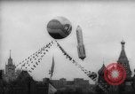 Immagine di Giorno di maggio celebrazione Mosca Russia Unione Sovietica, 1961, secondo 31 filmato di repertorio 65675043752