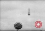 Immagine di Giorno di maggio celebrazione Mosca Russia Unione Sovietica, 1961, secondo 34 filmato di repertorio 65675043752