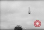 Immagine di Giorno di maggio celebrazione Mosca Russia Unione Sovietica, 1961, secondo 35 filmato di repertorio 65675043752