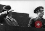 Immagine di Giorno di maggio celebrazione Mosca Russia Unione Sovietica, 1961, secondo 36 filmato di repertorio 65675043752
