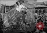 Immagine di Giorno di maggio celebrazione Mosca Russia Unione Sovietica, 1961, secondo 52 filmato di repertorio 65675043752