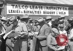 Immagine di Texas rush di olio Talco Texas USA, 1936, secondo 20 filmato di repertorio 65675043761