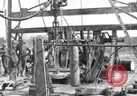 Immagine di Texas rush di olio Talco Texas USA, 1936, secondo 28 filmato di repertorio 65675043761