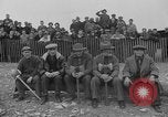 Standbild woodchoppers Skytop Pennsylvania USA, 1936, aus Sekunde 28 historischem Filmmaterial Videoclip 65675043763