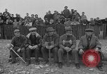 Standbild woodchoppers Skytop Pennsylvania USA, 1936, aus Sekunde 29 historischem Filmmaterial Videoclip 65675043763