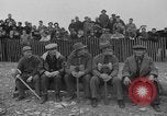 Standbild woodchoppers Skytop Pennsylvania USA, 1936, aus Sekunde 30 historischem Filmmaterial Videoclip 65675043763
