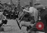 Standbild woodchoppers Skytop Pennsylvania USA, 1936, aus Sekunde 42 historischem Filmmaterial Videoclip 65675043763