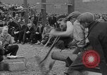 Standbild woodchoppers Skytop Pennsylvania USA, 1936, aus Sekunde 46 historischem Filmmaterial Videoclip 65675043763
