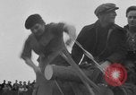 Standbild woodchoppers Skytop Pennsylvania USA, 1936, aus Sekunde 48 historischem Filmmaterial Videoclip 65675043763