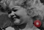 Standbild Zwerg Trainer San Diego California USA, 1936, aus Sekunde 30 historischem Filmmaterial Videoclip 65675043765