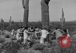 Standbild junge Frauen Phoenix Arizona USA, 1936, aus Sekunde 38 historischem Filmmaterial Videoclip 65675043766
