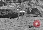 Standbild junge Frauen Phoenix Arizona USA, 1936, aus Sekunde 48 historischem Filmmaterial Videoclip 65675043766