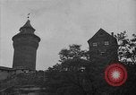 Image Adolf Hitler arrive à Nuremberg pour congrès du parti Nazi Nuremberg ALLEMAGNE, 1937, de la seconde 9 séquences d'archives historiques vidéo 65675043773