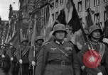 Image Adolf Hitler arrive à Nuremberg pour congrès du parti Nazi Nuremberg ALLEMAGNE, 1937, de la seconde 26 séquences d'archives historiques vidéo 65675043773