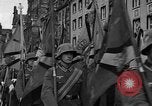 Image Adolf Hitler arrive à Nuremberg pour congrès du parti Nazi Nuremberg ALLEMAGNE, 1937, de la seconde 35 séquences d'archives historiques vidéo 65675043773