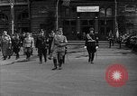Image Adolf Hitler arrive à Nuremberg pour congrès du parti Nazi Nuremberg ALLEMAGNE, 1937, de la seconde 50 séquences d'archives historiques vidéo 65675043773