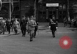 Image Adolf Hitler arrive à Nuremberg pour congrès du parti Nazi Nuremberg ALLEMAGNE, 1937, de la seconde 51 séquences d'archives historiques vidéo 65675043773