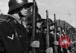 Image Adolf Hitler arrive à Nuremberg pour congrès du parti Nazi Nuremberg ALLEMAGNE, 1937, de la seconde 54 séquences d'archives historiques vidéo 65675043773