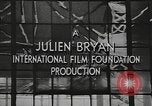 Standbild Community Advisory Service Center Bridgeport Connecticut USA, 1949, aus Sekunde 35 historischem Filmmaterial Videoclip 65675043774