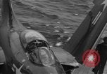 Immagine di F9F Panther getti Corea, 1950, secondo 25 filmato di repertorio 65675043798