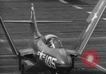Immagine di F9F Panther getti Corea, 1950, secondo 39 filmato di repertorio 65675043798
