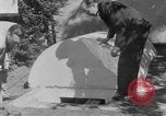 Immagine di Backyard fallout shelter United States USA, 1950, secondo 17 filmato di repertorio 65675043805
