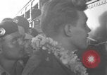 Standbild französische Truppen Oahu Hawaii USA, 1954, aus Sekunde 27 historischem Filmmaterial Videoclip 65675043820