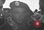 Standbild französische Truppen Oahu Hawaii USA, 1954, aus Sekunde 33 historischem Filmmaterial Videoclip 65675043820
