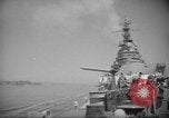 Standbild USS Los Angeles Yokosuka in Japan, 1951, aus Sekunde 20 historischem Filmmaterial Videoclip 65675043825