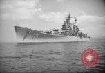 Standbild USS Los Angeles Yokosuka in Japan, 1951, aus Sekunde 30 historischem Filmmaterial Videoclip 65675043825