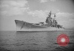Standbild USS Los Angeles Yokosuka in Japan, 1951, aus Sekunde 33 historischem Filmmaterial Videoclip 65675043825