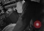 Immagine di Stati Uniti i marinai Oceano Pacifico, 1942, secondo 56 filmato di repertorio 65675043827