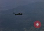 Standbild gunner Unterstützung Vietnam, 1966, aus Sekunde 34 historischem Filmmaterial Videoclip 65675043835