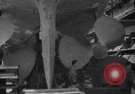 Standbild Reparatur beschädigter Bogen der italienischen Zerstörer Ugolino Vivaldi Italien, 1940, aus Sekunde 21 historischem Filmmaterial Videoclip 65675043843