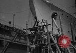 Standbild Reparatur beschädigter Bogen der italienischen Zerstörer Ugolino Vivaldi Italien, 1940, aus Sekunde 22 historischem Filmmaterial Videoclip 65675043843