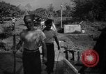Standbild Reparatur beschädigter Bogen der italienischen Zerstörer Ugolino Vivaldi Italien, 1940, aus Sekunde 61 historischem Filmmaterial Videoclip 65675043843