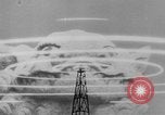 Standbild Angriff auf Pearl Harbor Pearl Harbor Hawaii USA, 1941, aus Sekunde 45 historischem Filmmaterial Videoclip 65675043850