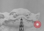 Standbild Angriff auf Pearl Harbor Pearl Harbor Hawaii USA, 1941, aus Sekunde 50 historischem Filmmaterial Videoclip 65675043850