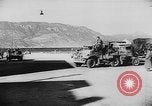 Standbild deutsche Truppen capture Kreta und britischen Gefangenen Kreta Griechenland, 1941, aus Sekunde 14 historischem Filmmaterial Videoclip 65675043853